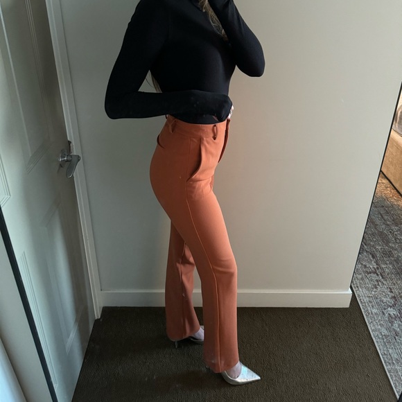 Aritzia Babaton Dress Pants - Size 00 - some stretch could definitely fit a 0. - Picture 4 of 4